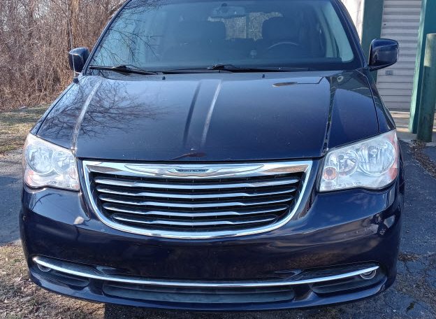 2014 Chrysler Town and Country Wise Auto & Truck Center
